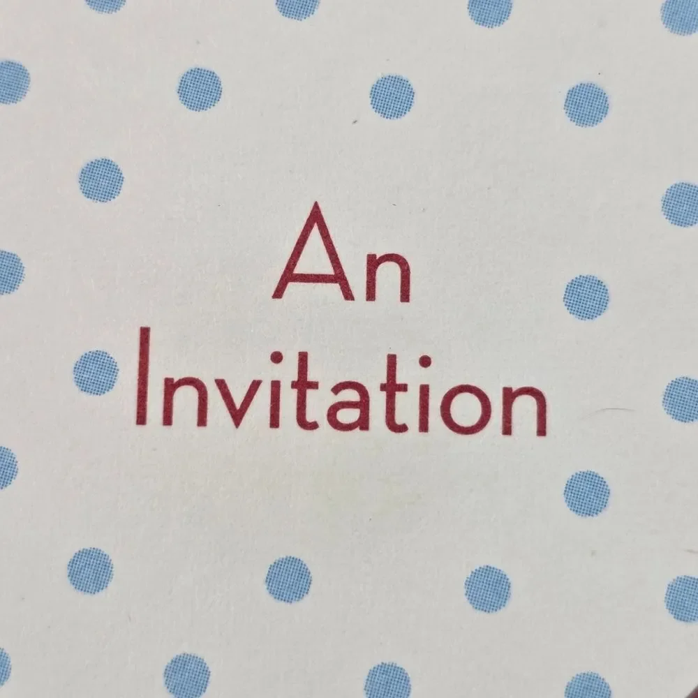 🔺️NIB Flower Shaped Party Invitations & Envelopes Pack of 10